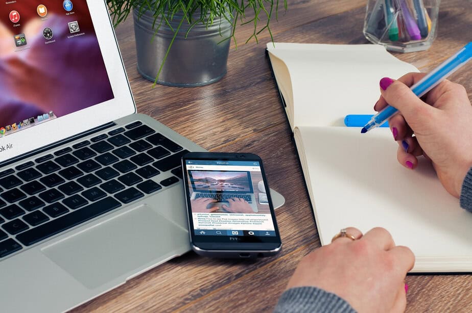 Programmation automatique des publications sur les réseaux sociaux